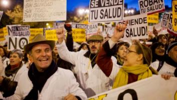 Una marea blanca recorre Madrid en defensa de la sanidad pública (FOTOS)