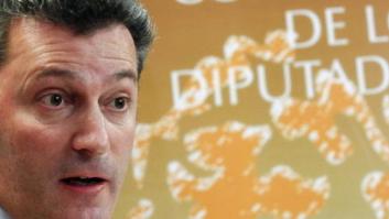 El e-mail con el que picó Santiago Cervera: "En el lugar que le indico se encuentra un sobre oscuro"