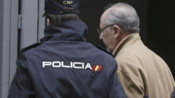 Los afectados por las preferentes de Bankia gritan "chorizo" y "malnacido" a Rato (FOTOS)