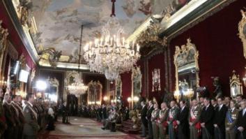 Empleados de Patrimonio Nacional protestan frente al Palacio Real: "Trabajamos como criados del siglo XVI"