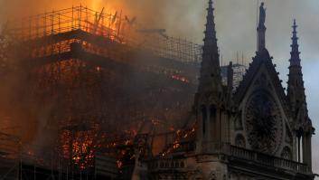Controlado el terrible incendio de la catedral de Notre Dame