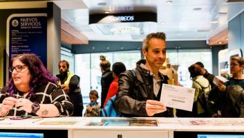 Las peticiones de voto por correo bajan casi un 9%