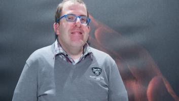 José de Luna, actor de 'Campeones', acude a votar por primera vez