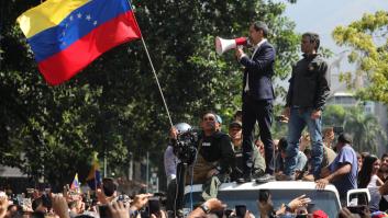 Lo que sabemos hasta ahora de la ofensiva de Guaidó contra Maduro