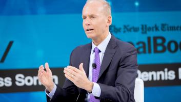 Boeing cesa a su primer directivo para afrontar la crisis del 737 MAX