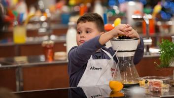 "Historia de la televisión": este concursante de 'MasterChef Junior' arrasa con su presentación