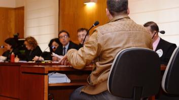 El padre de Sara: "Vi a la niña un moratón en un brazo y me dijo que había sido el vampiro"