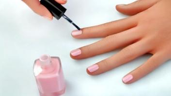 España pide a Europa prohibir la venta al público de esmalte de uñas permanente por sus efectos