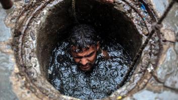 Limpiar heces a mano: una historia de casta y discriminación en la India