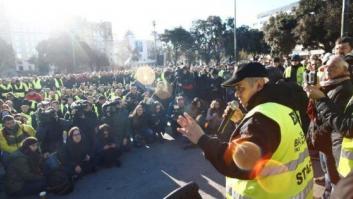 2.000 taxistas denunciarán a Uber y Cabify por estafa y blanqueo: "Las responsables de todo esto"