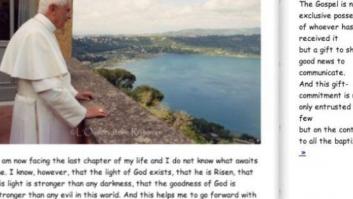 El Vaticano publica en su web un álbum de fotos escrito en Comic Sans para homenajear a Benedicto XVI