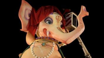 Un pakistaní trata de quemarse a lo bonzo para protestar por la quema de una falla sobre dioses hindús