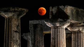 Las mejores fotos del eclipse total de Luna más largo del siglo