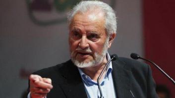Julio Anguita: "Como la derecha siga así va a llevar al rey al exilio"