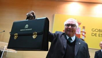 Día uno de Castells como ministro: suplantado en Twitter dando una exclusiva