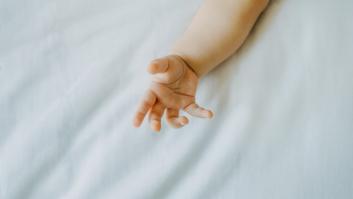 Una madre de Gaza, separada seis meses de su bebé recién nacida porque Israel no expide un permiso