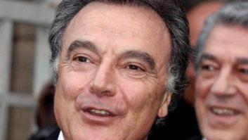 Hallan 700 kilos de cocaína en un avión propiedad del multimillonario francés Alain Afflelou