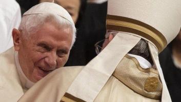 Benedicto XVI ordena retirar su nombre de un polémico libro que el cardenal Sarah presentaba como conjunto