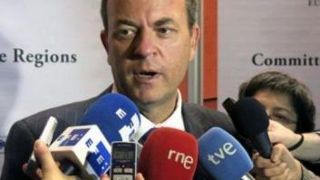 José Antonio Monago resta importancia a las fotos de Alberto Núñez Feijóo con un 'narco' (TUITS, FOTOS)