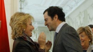 Aguirre defiende al concejal del PP que no va a plenos por hacer un máster en Harvard