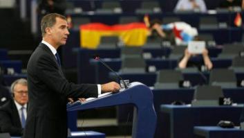 Así ha recibido Izquierda Unida al rey Felipe en el Parlamento Europeo