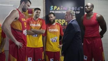 La visita del rey Juan Carlos al vestuario de la selección de baloncesto (FOTOS)