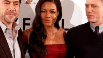 Estreno de James Bond en España: Javier Bardem posa en Madrid con un 007 convertido ya en 'taquillazo' (FOTOS)