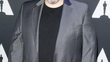 Vas a flipar al ver qué pasa cuando le pones a Ross Geller (Friends) la cara de Nicolas Cage