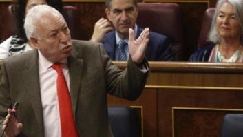 Margallo manda "al psiquiatra" al diputado de CDC Jordi Xuclà en plena sesión de control