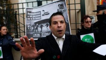 El ministro del Interior, sobre el escrache a la vicepresidenta: "Lamenté que lo viviera su hijo Iván"