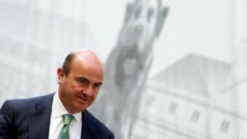 Guindos reconoce que el PIB puede caer el 1,5% este año frente al 0,5 previsto hasta ahora