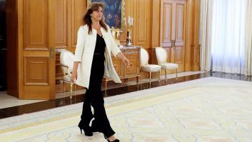 Borrás acude a La Zarzuela con complementos amarillos