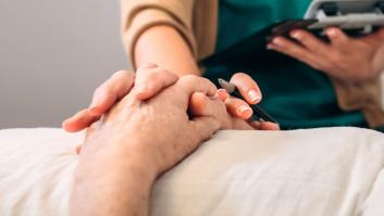 La ley de eutanasia, primera norma que el PSOE llevará al Congreso esta legislatura