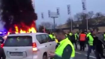 Los olivareros de Jaén cortan la A-4 para pedir un precio justo para el aceite