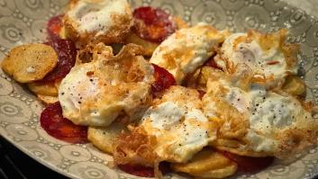 El secreto para hacer unos buenos huevos fritos con patatas y chorizo