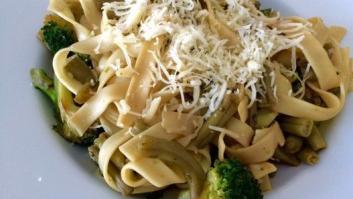 Ahora que vas a tener que cocinar sí o sí, te enseñamos 47 recetas para torpes