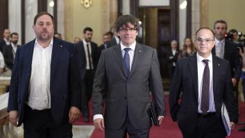 Bronca al inicio del pleno del Parlament