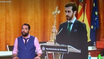 La broma (por no llorar) de Dani Mateo sobre el escalofriante juramento de este concejal de Vox