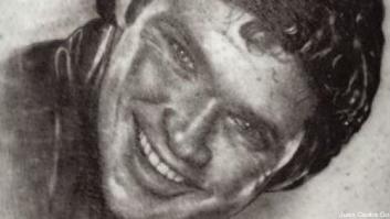 Se tatúa a David Hasselhoff en el culo por una apuesta (FOTOS)