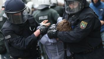 Aviones de papel: La forma de protesta de los españoles en Uruguay (VÍDEO)