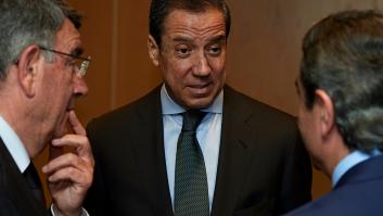 Viajes en yate, langosta y Cruzcampo: los 'lujos' que empresarios amigos pagaron a Zaplana por adjudicaciones