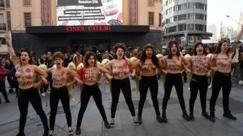 Femen se desnuda en Madrid por San Valentín contra el "amor romántico" y los feminicidios