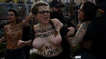 Activistas de FEMEN se enfrentan a manifestantes de ultraderecha en Madrid