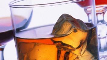 Fomento, el último ministerio que prohíbe los 'cubatas' en su sede