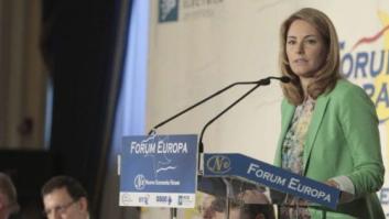 Arantza Quiroga, presidenta del PP vasco, junto a Rajoy: "El 'caso Bárcenas' resulta vomitivo"