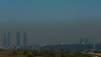 Madrid prohíbe aparcar mañana en el centro a los no residentes por polución