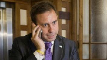 El alcalde de Jun se presenta como una alternativa "fresca" en el PSOE-A y carga contra Susana Díaz