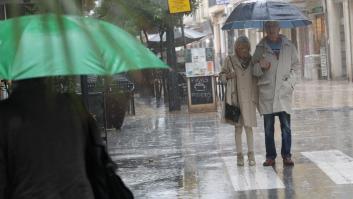 Las peores lluvias desde 2008 cortan carreteras y cierran escuelas y parques