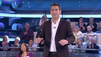 "Madre mía, parece que estemos mirando un espejo": Arturo Valls alucina con un concursante de 'Ahora Caigo' clavado a él