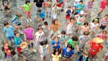 Campings, colonias y actividades para que la crisis no les robe el verano a los niños